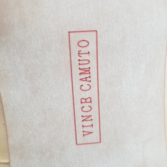 Vince Camuto Women's Beige Patent Leather Pumps - Picture 7 of 9